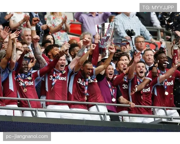 弗洛里安·维尔茨本赛季表现稳健，状态持续提升