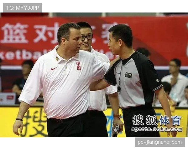 裁判如何界定抗议判罚的合理范围与处罚标准？