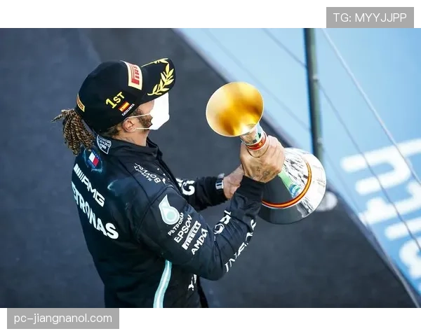 汉密尔顿无球跑动提升球队空间，关键时期得分效率超越同期锋线