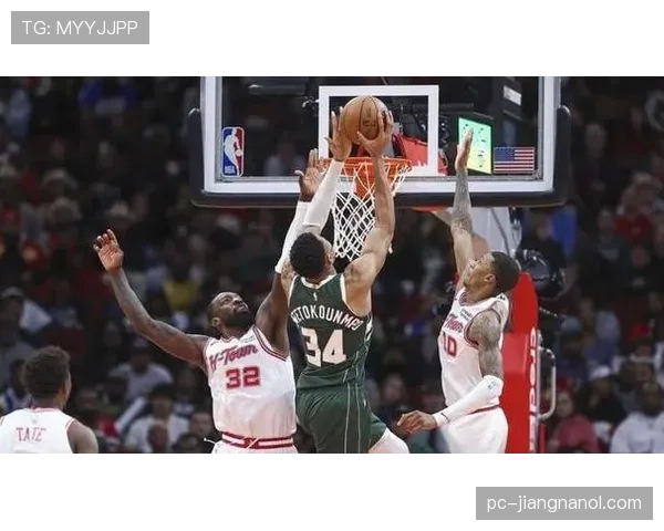 米德尔顿挡拆为字母哥拉开空间，三分效率优于上季